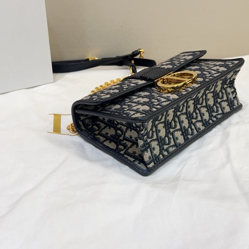 幾乎全新Dior迪奧 新款 小號 老花蒙田30鏈條包 尺寸21*12cm  附件塵袋 保卡 23年編碼-3