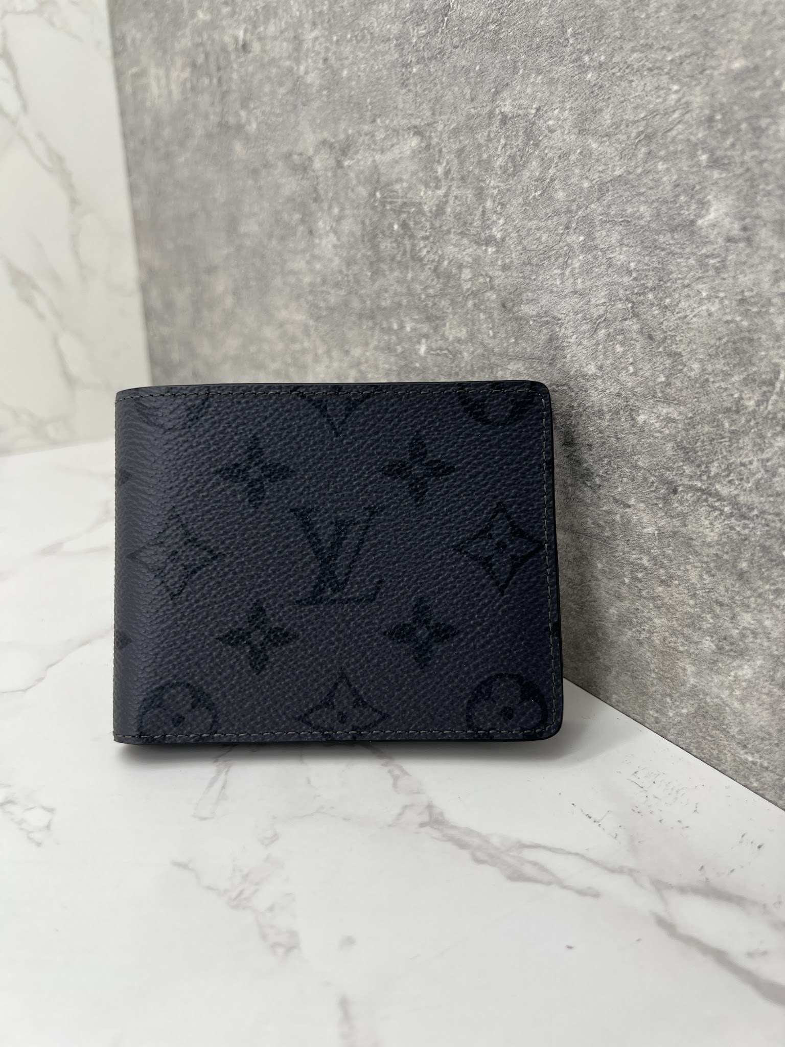 香緹國際精品 LV 對折短夾 973-0