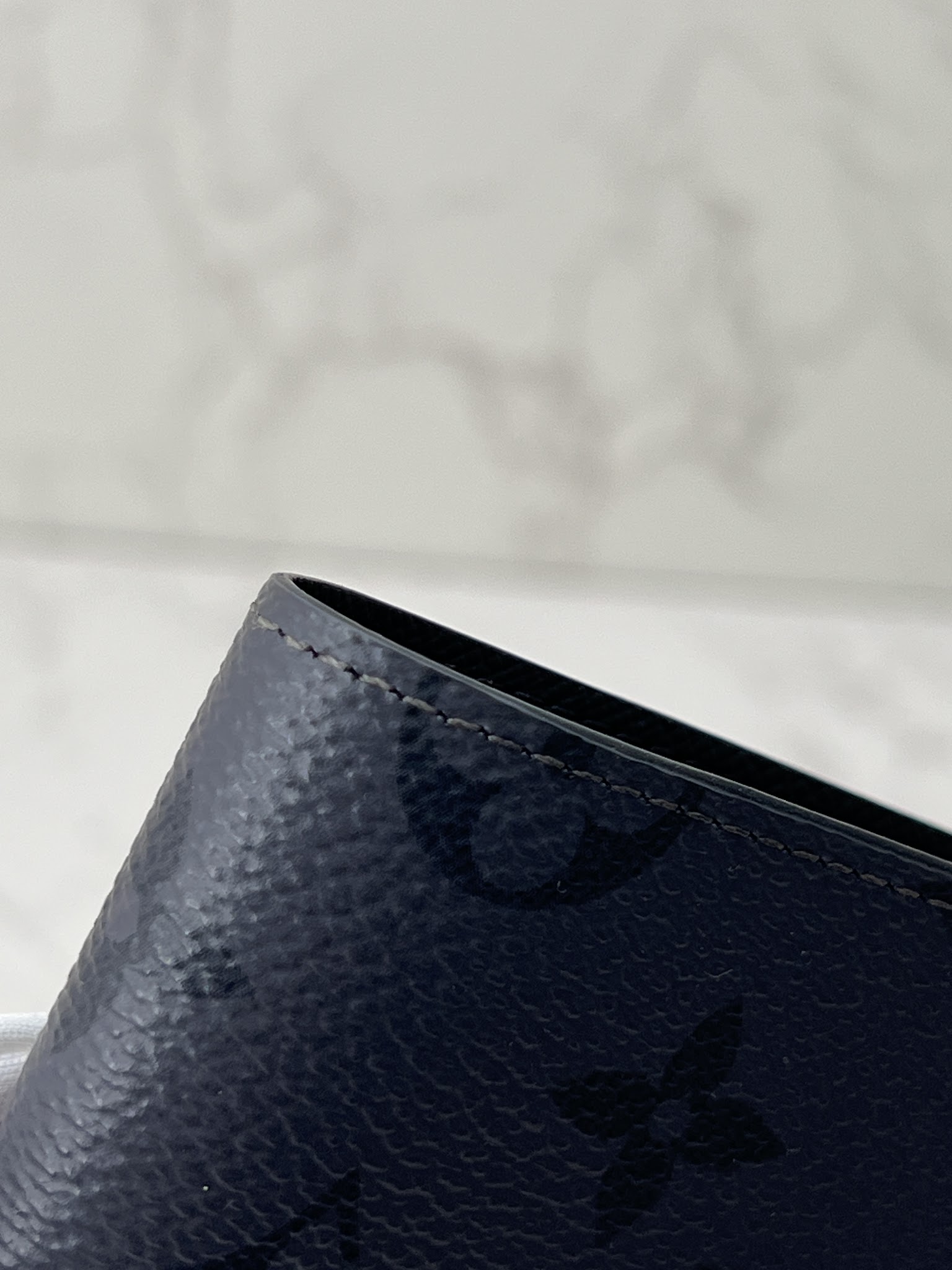 香緹國際精品 LV 對折短夾 973-1