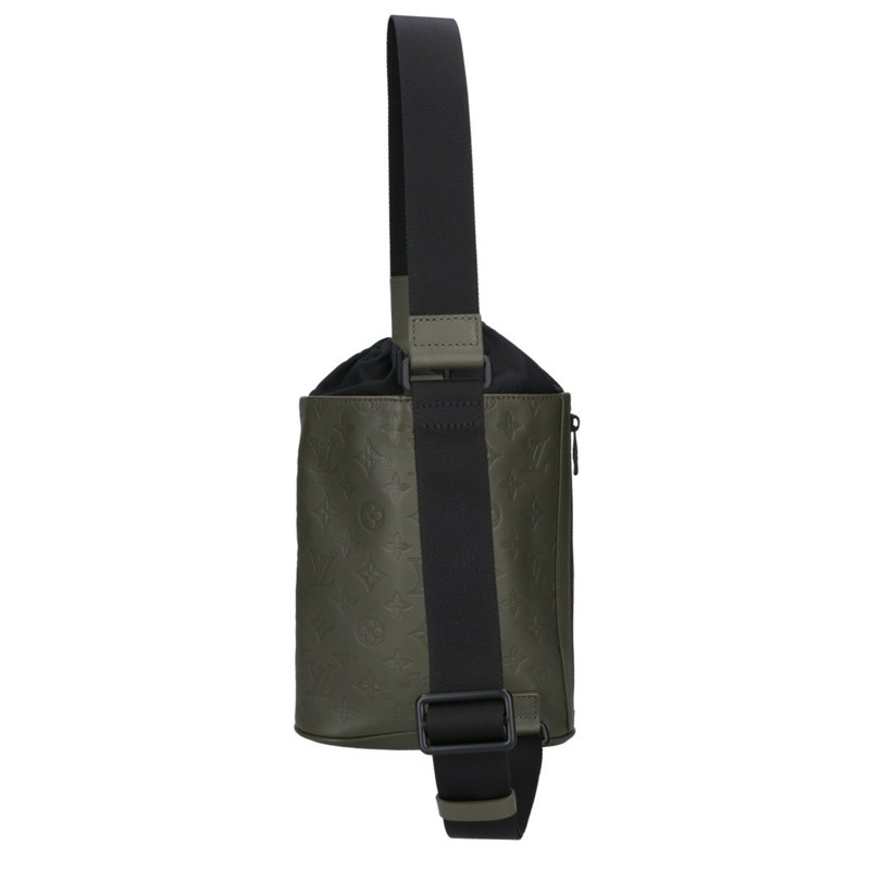 路易威登 M44634 Monogram Shadow Chalk 斜背包 卡其色 男士-1