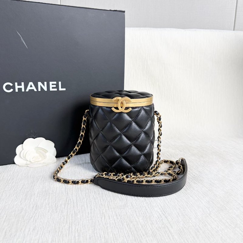 Chanel 手工坊系列復古圓筒包 芯片款 黑色 金扣 黑金 羊皮 10*12*8  99新配件肩帶 塵袋-1