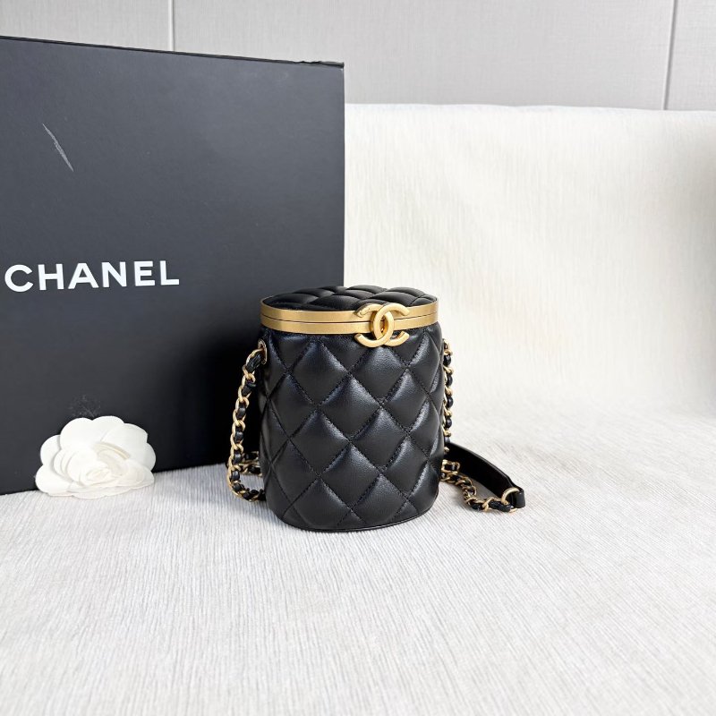 Chanel 手工坊系列復古圓筒包 芯片款 黑色 金扣 黑金 羊皮 10*12*8  99新配件肩帶 塵袋-3