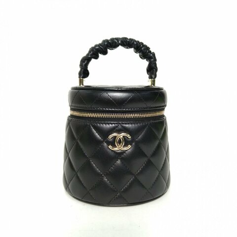 CHANEL 22SS手提圓桶化妝包黑色羊皮32開金扣褶皺手柄肩背包