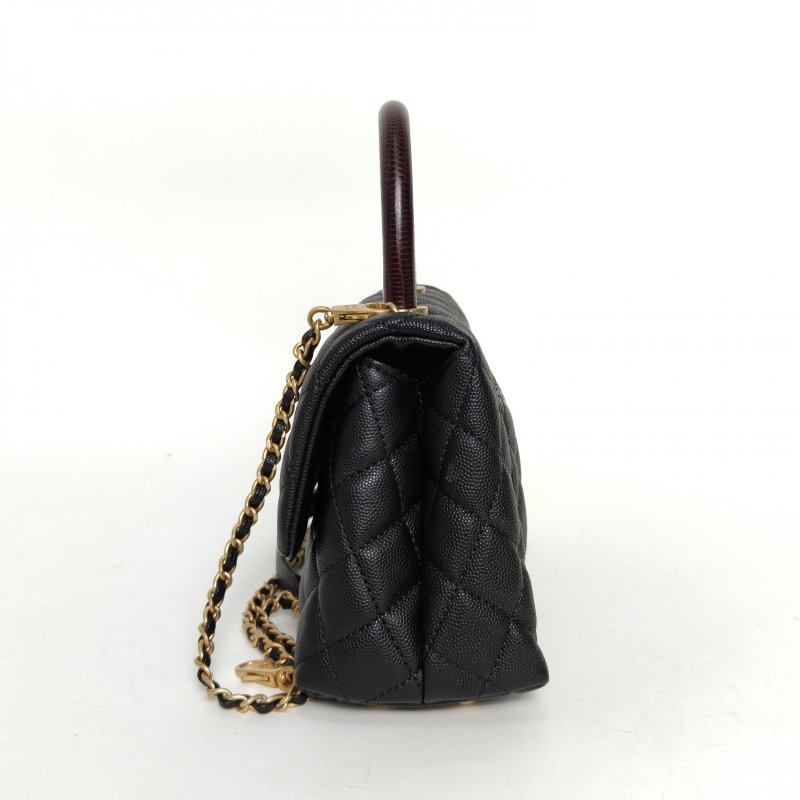 CHANEL CocoHandle小號黑色荔枝牛皮29開金扣肩背包-1