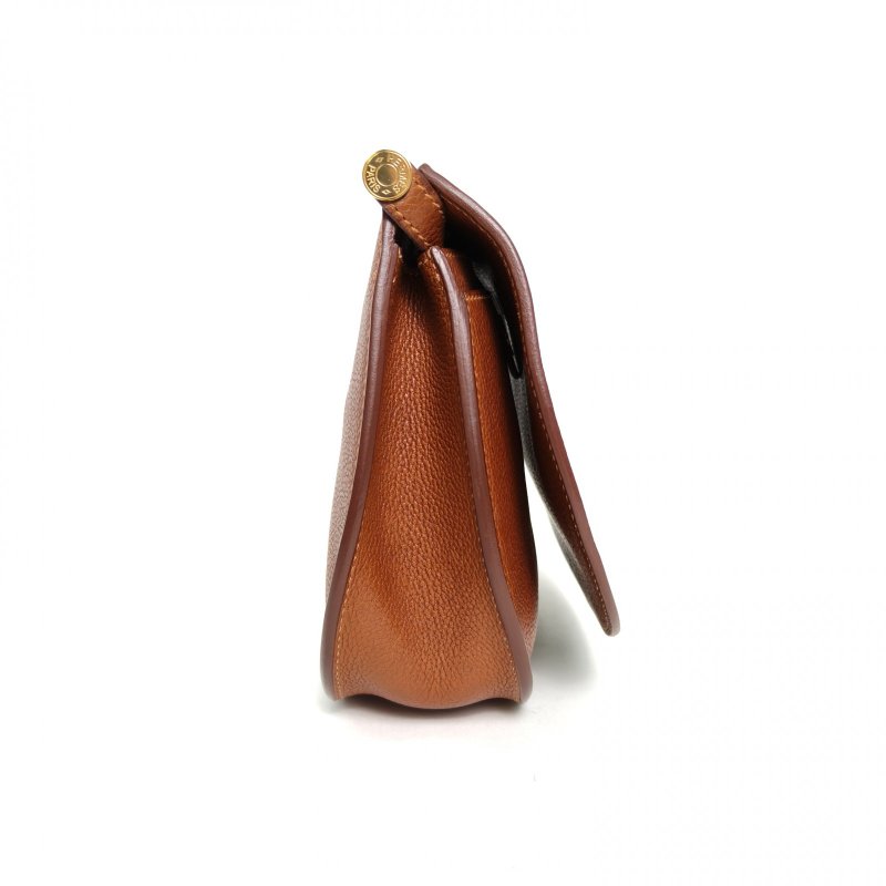 HERMES Saut2534黃褐色馬鞍皮Y刻金扣肩背包-3