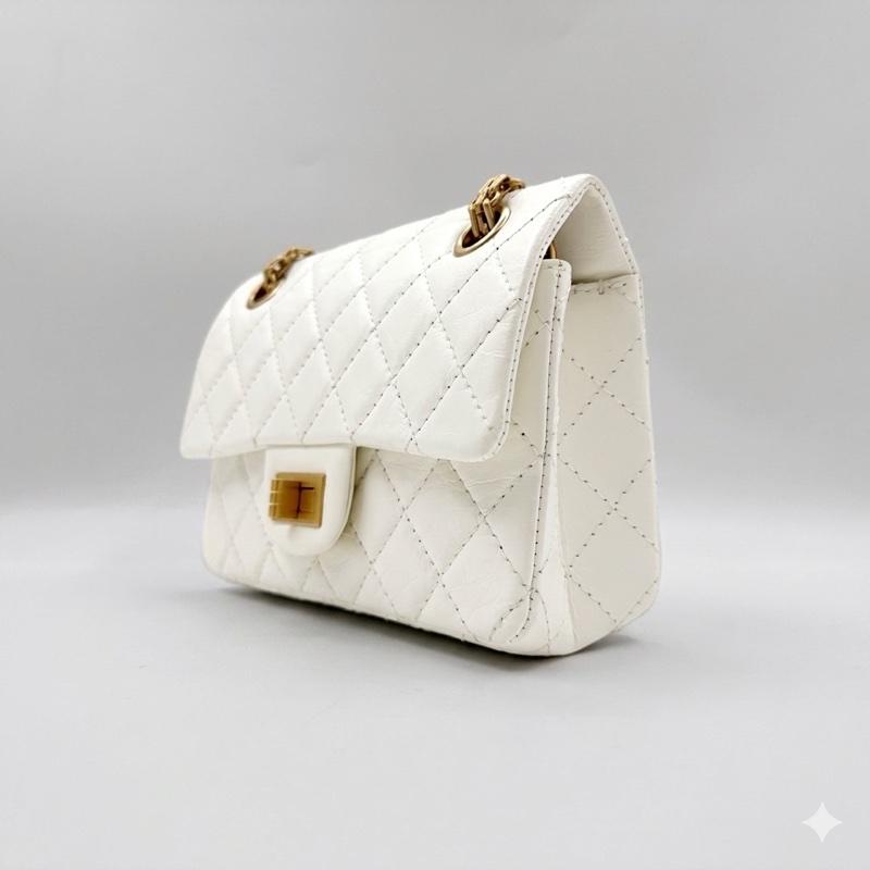 Chanel/香奈兒 白色牛皮2.55mini 晶片款  尺寸：20*13*7-3