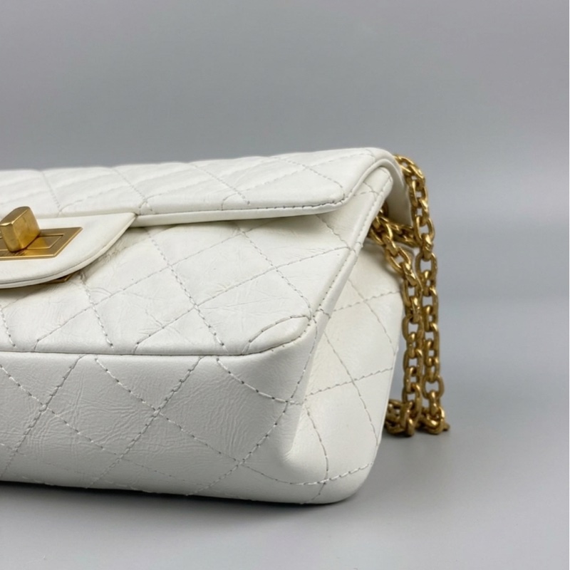 Chanel/香奈兒 白色牛皮2.55mini 晶片款  尺寸：20*13*7-8