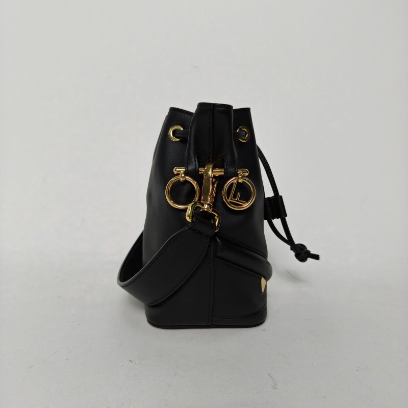 FENDI 黑色牛皮金扣MONTRESOR迷你小怪獸水桶包肩背包-1