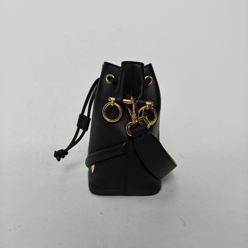 FENDI 黑色牛皮金扣MONTRESOR迷你小怪獸水桶包肩背包-3