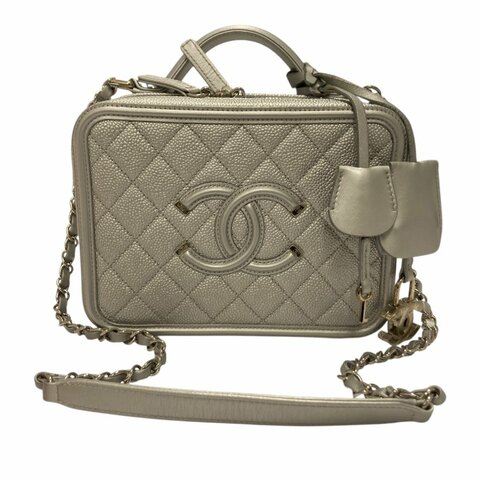 CHANEL 香奈兒 CC FILIGREE VANITY CASE 化妝包 側背包 牛皮 荔枝皮 灰銀色 銀釦