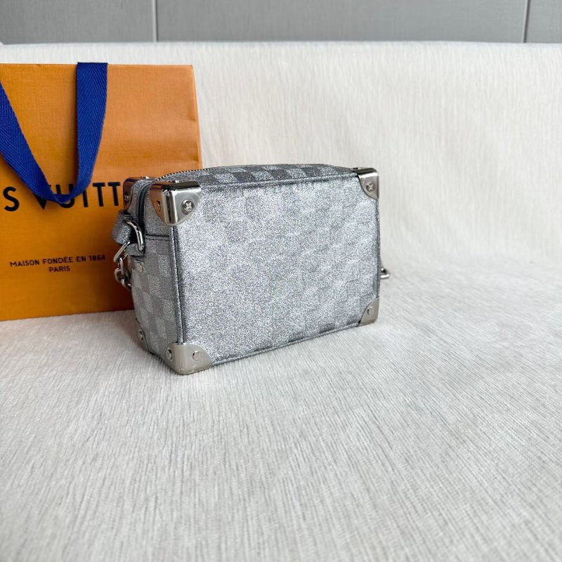 LV 銀色棋盤格soft trunk盒子包 Mini 芯片款  18*13*7 98新配件塵袋 肩帶-2