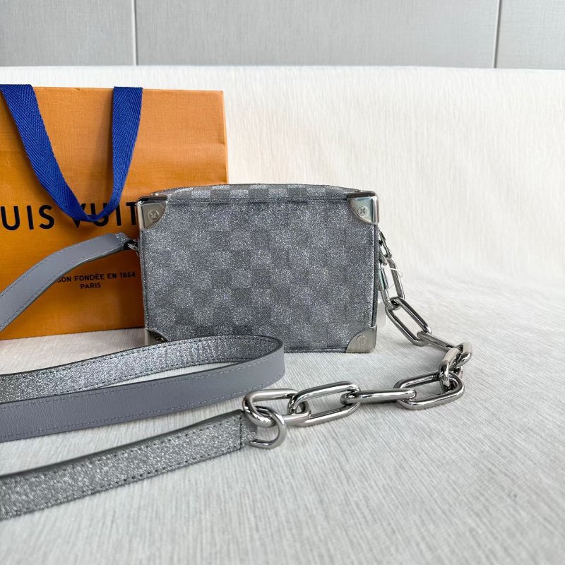 LV 銀色棋盤格soft trunk盒子包 Mini 芯片款  18*13*7 98新配件塵袋 肩帶-3