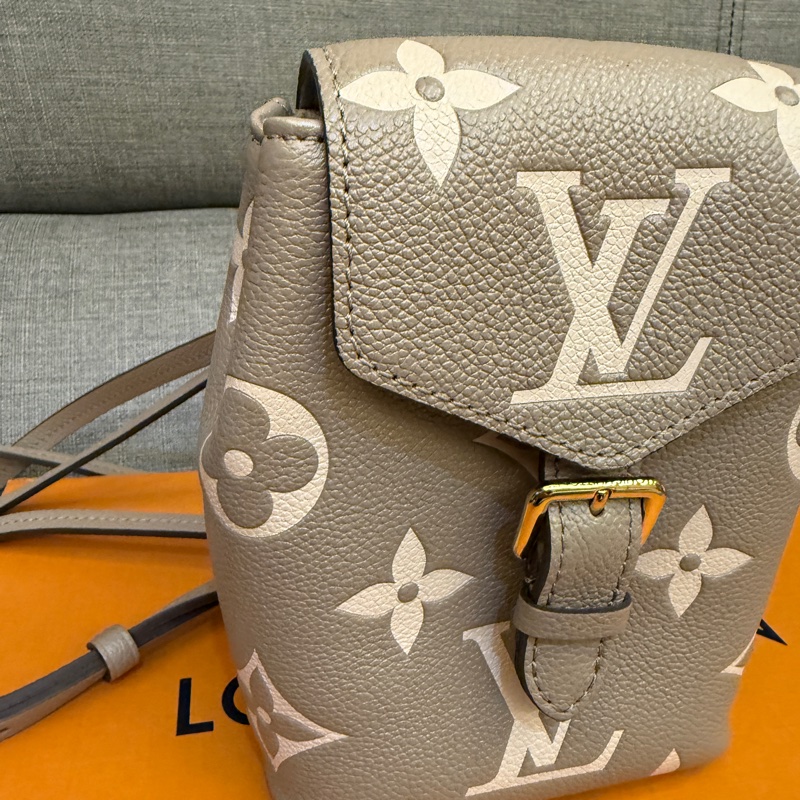 lv 斑鳩灰 後背包 超可愛😍-4