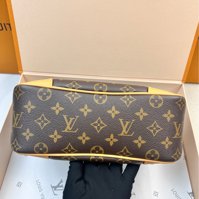LV黃牛角 五金帶膜-4