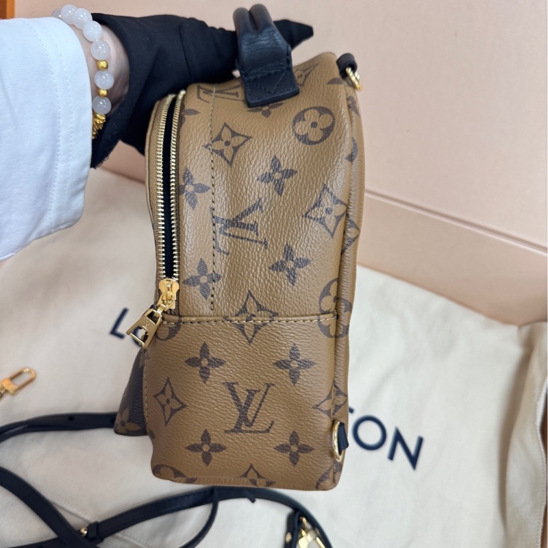 全新❤️Lv 路易威登 新款齙牙焦糖拼色老花plam springs mini小書包-3