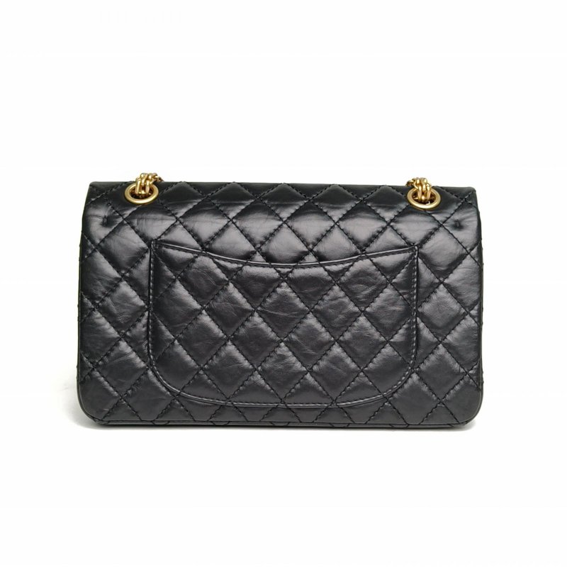 CHANEL 2.55口蓋包小號24黑色牛皮晶片金扣肩背包-2