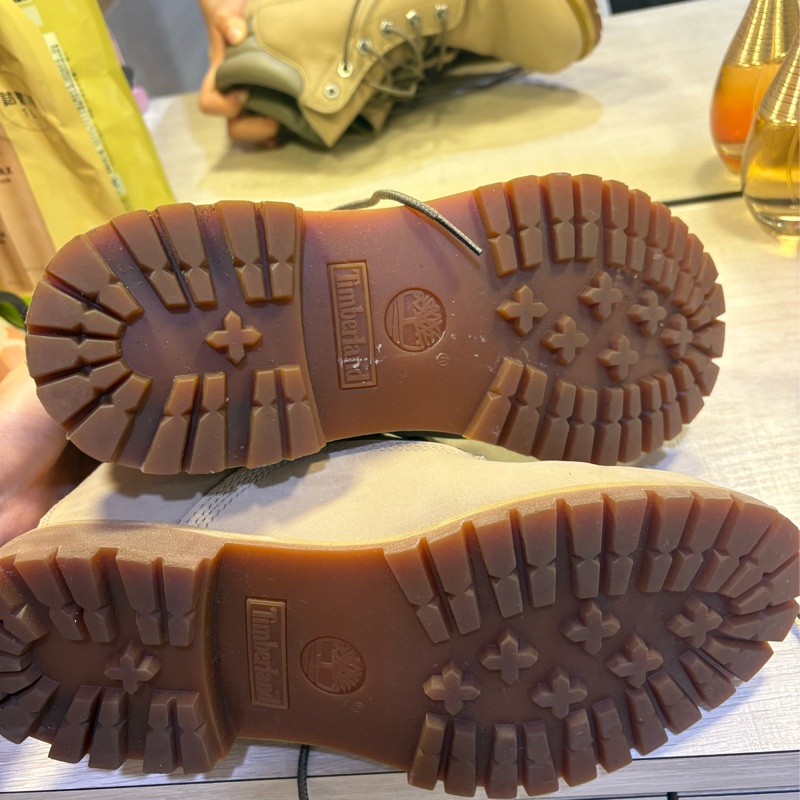 Timberland 經典 6 吋防水靴-5