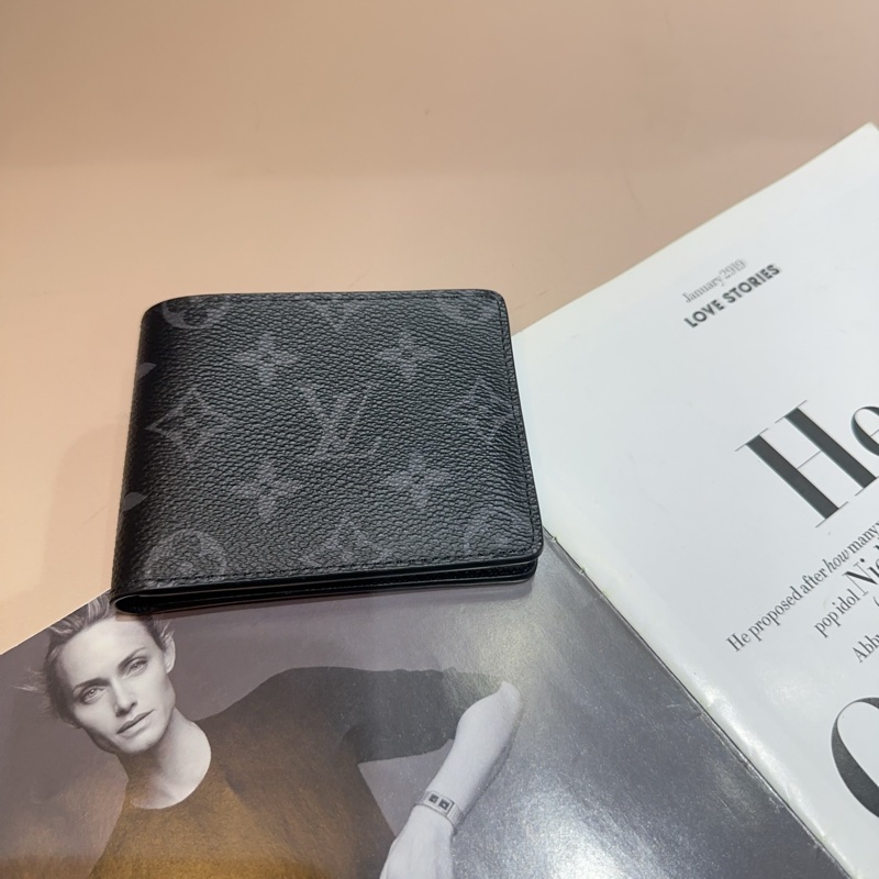 Lv 黑灰原花Slender對開8卡短夾-0