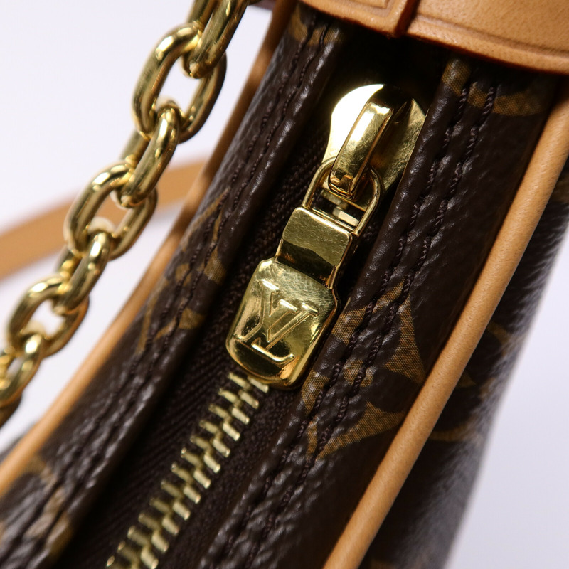 LOUIS VUITTON Monogram Loop肩背袋-6