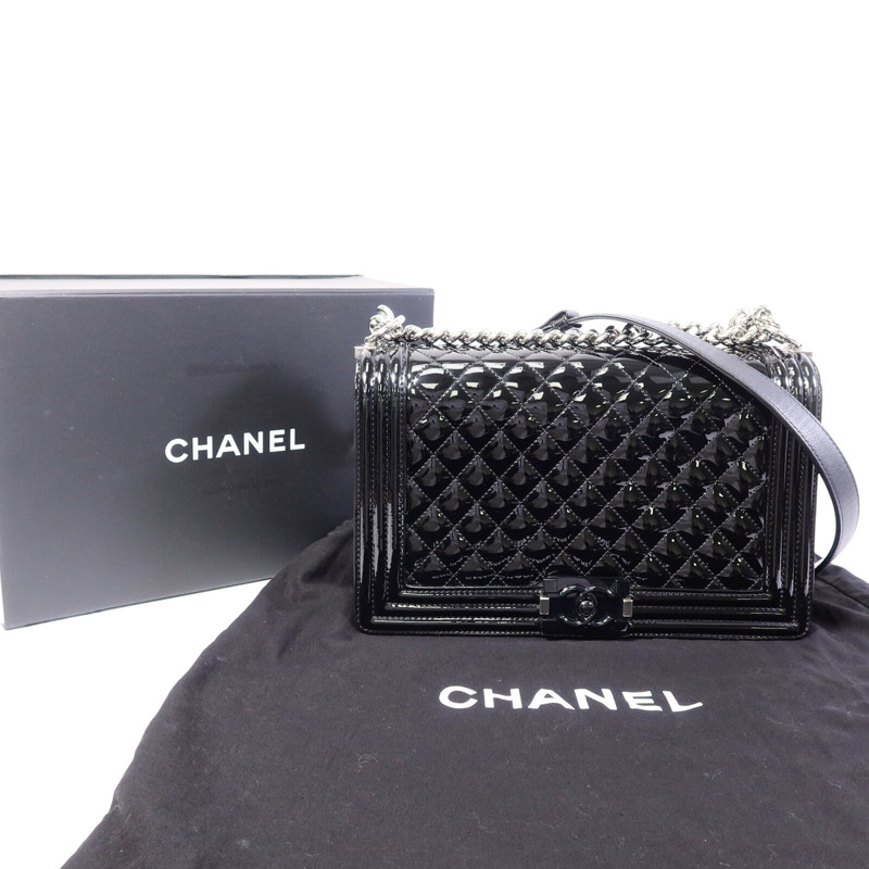 CHANEL 漆皮皮革Boy 28鏈帶肩背袋-9