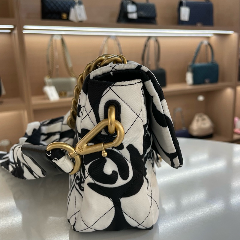 Chanel 香奈儿黑白涂鸦cf手绘丝巾粗链条手提包斜挎包单肩包 小號 芯片款 無盒子 有塵袋 尺寸 底長20*高12cm-2