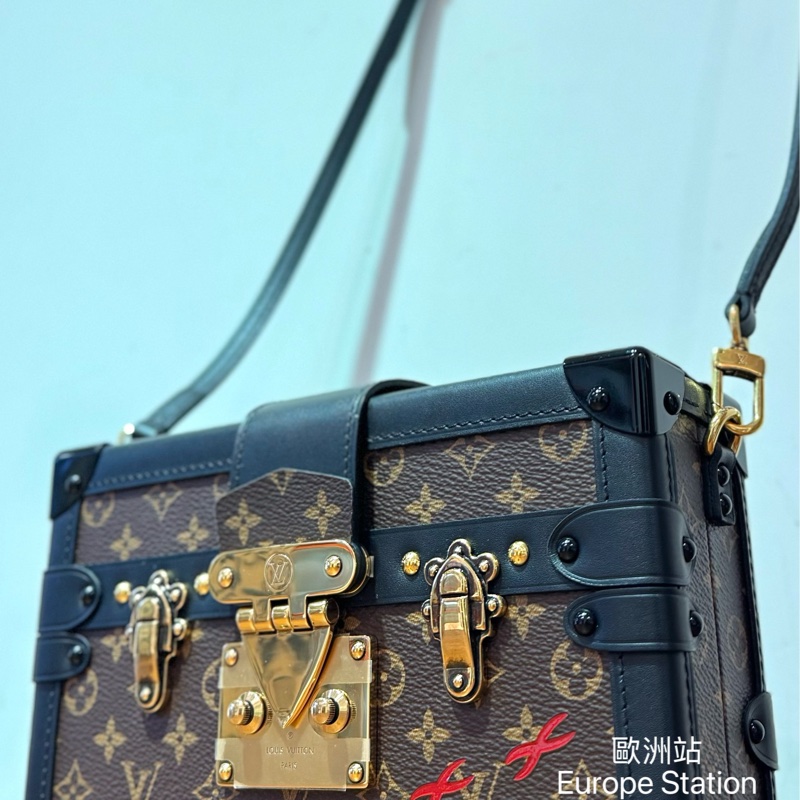 LV Monogram Petite Malle-0