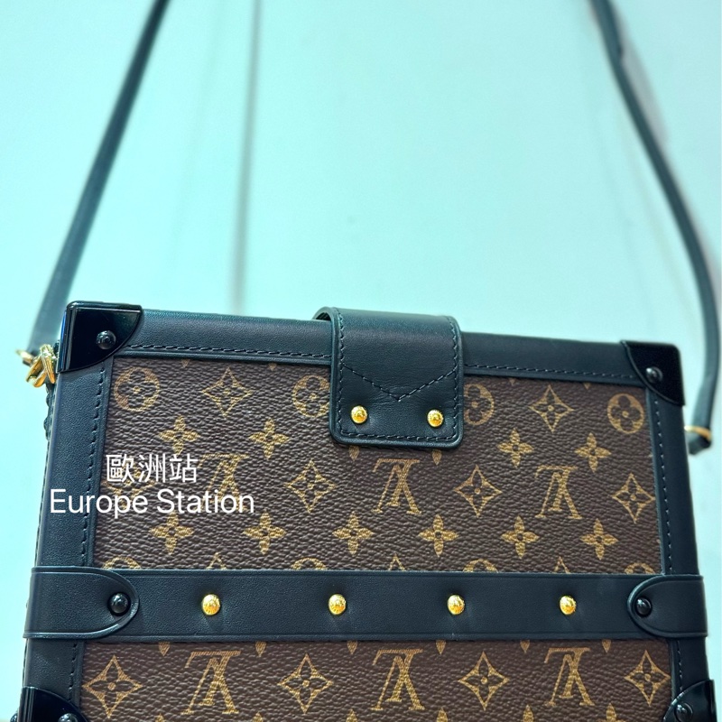 LV Monogram Petite Malle-7
