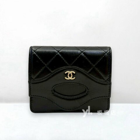 S5034-CHANEL 31黑油蠟牛皮淡金釦卡夾零錢包 AP3654