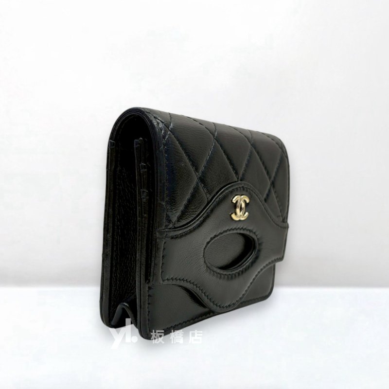 S5034-CHANEL 31黑油蠟牛皮淡金釦卡夾零錢包 AP3654-2