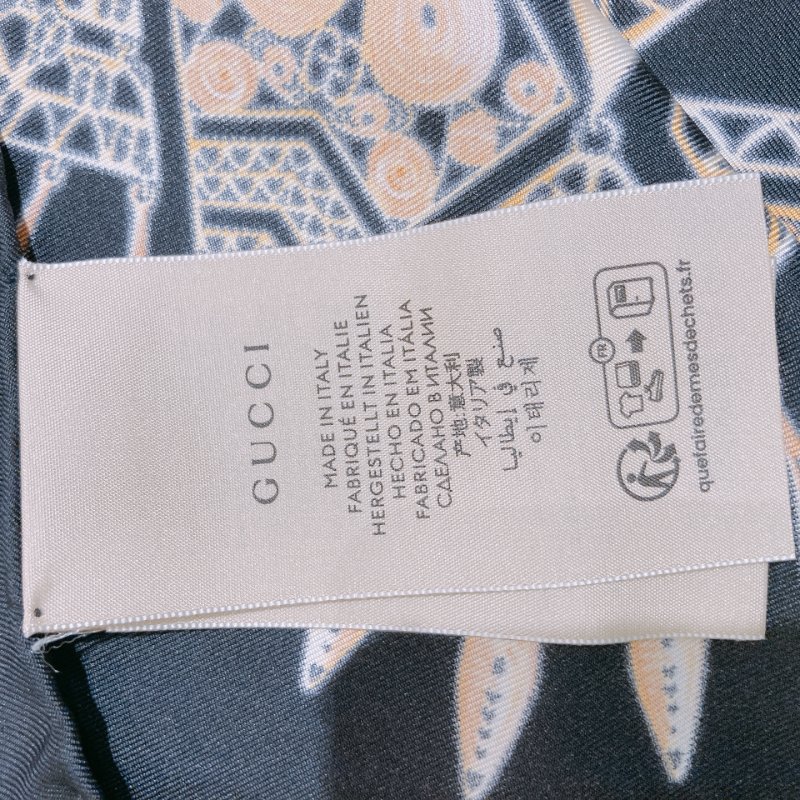TW4827	Gucci 古馳花花方形圍巾 Mandala Preto E Dourado Scarf 90 x 90cm Silk-14