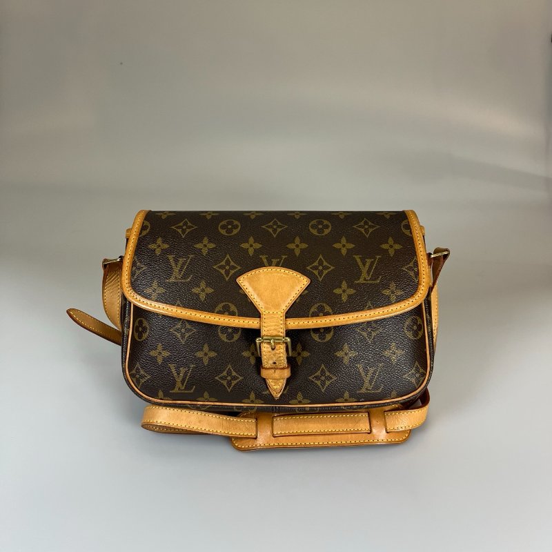 LV M42250  老花法棍包-0