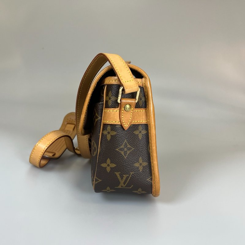 LV M42250  老花法棍包-3