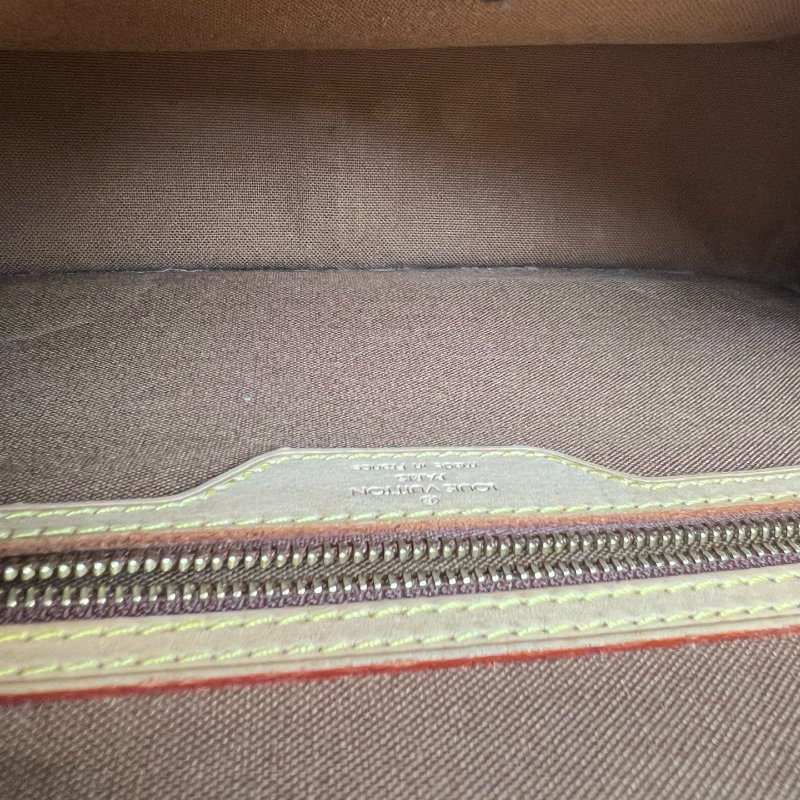 LV M42250  老花法棍包-6
