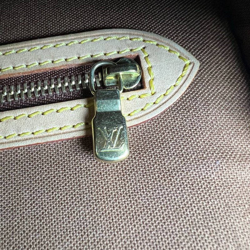 LV M42250  老花法棍包-8
