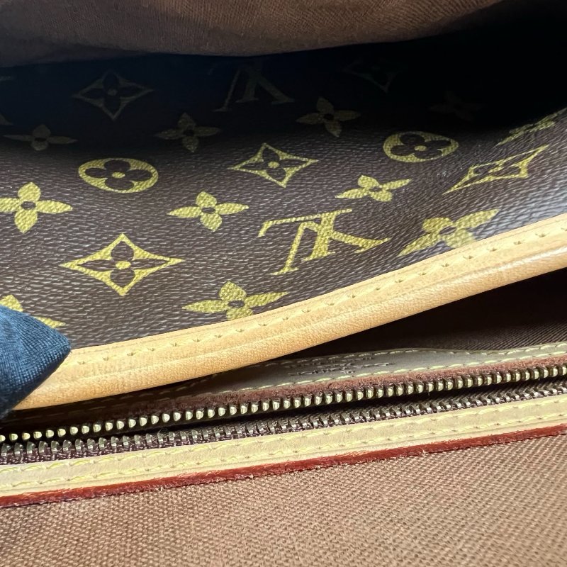 LV M42250  老花法棍包-9