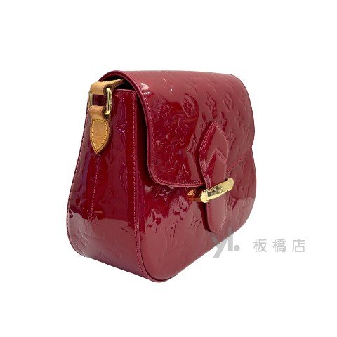 Y1904-LV 紅色漆皮肩背馬鞍包 M91728-2