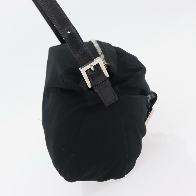 【日本直送】FENDI Mamma Baguette 肩背包 尼龍 黑色 銀色 正品 175505A-3