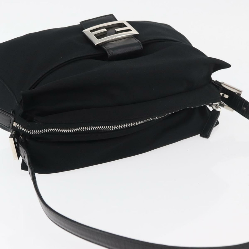 【日本直送】FENDI Mamma Baguette 肩背包 尼龍 黑色 銀色 正品 175505A-5