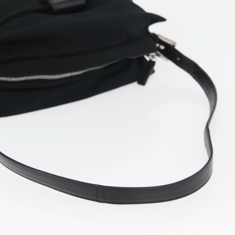 【日本直送】FENDI Mamma Baguette 肩背包 尼龍 黑色 銀色 正品 175505A-6