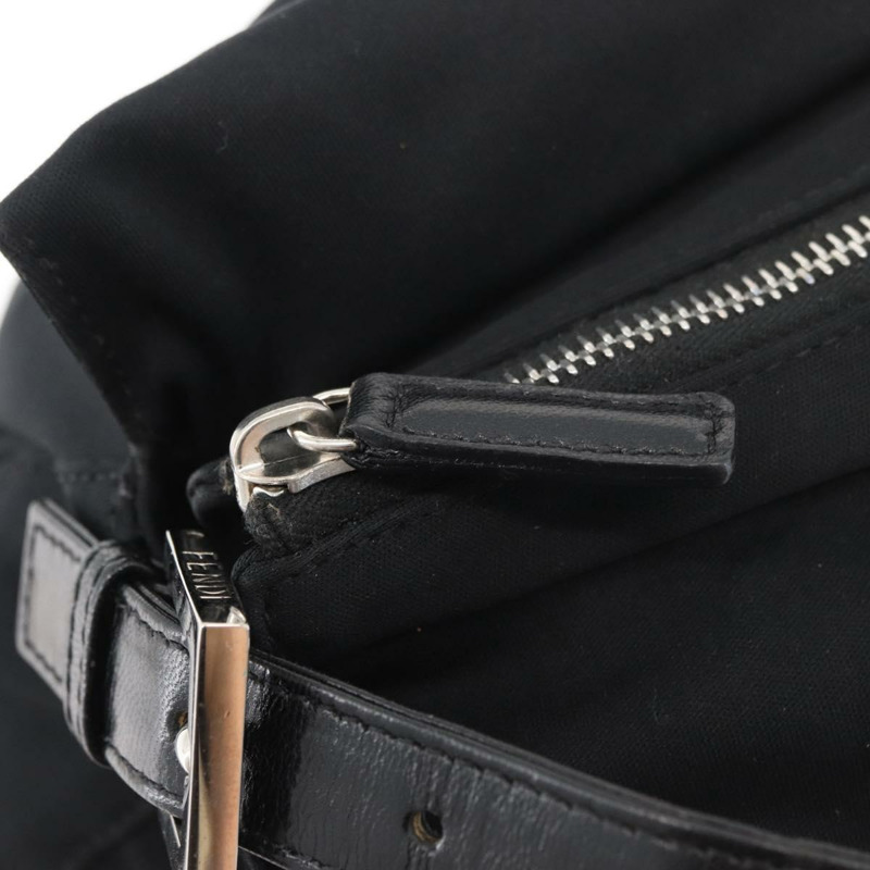 【日本直送】FENDI Mamma Baguette 肩背包 尼龍 黑色 銀色 正品 175505A-9