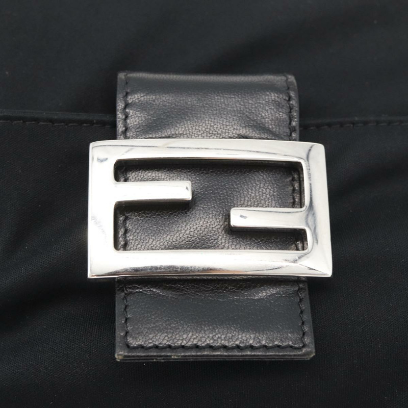 【日本直送】FENDI Mamma Baguette 肩背包 尼龍 黑色 銀色 正品 175505A-16