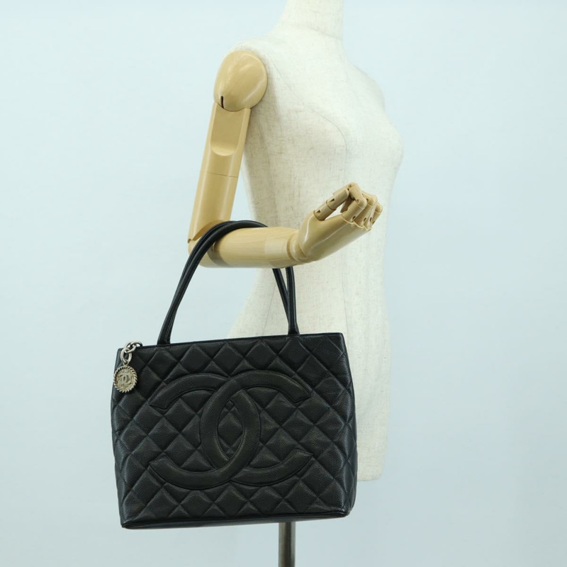 【日本直送】香奈兒 (CHANEL) Matelasse Reprint 托特包，魚子醬紋皮革，黑色，銀色，CC標誌，正品編號 175126SAV-25