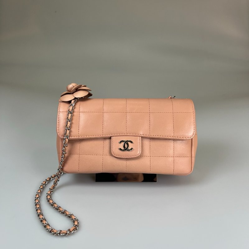 CHANEL 山茶花鏈條包羊皮粉 A16780/保卡款11開-0