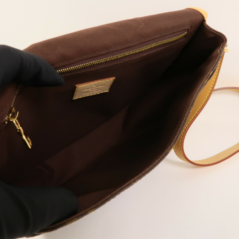 LOUIS VUITTON Monogram Menilmonant PM肩背袋-4