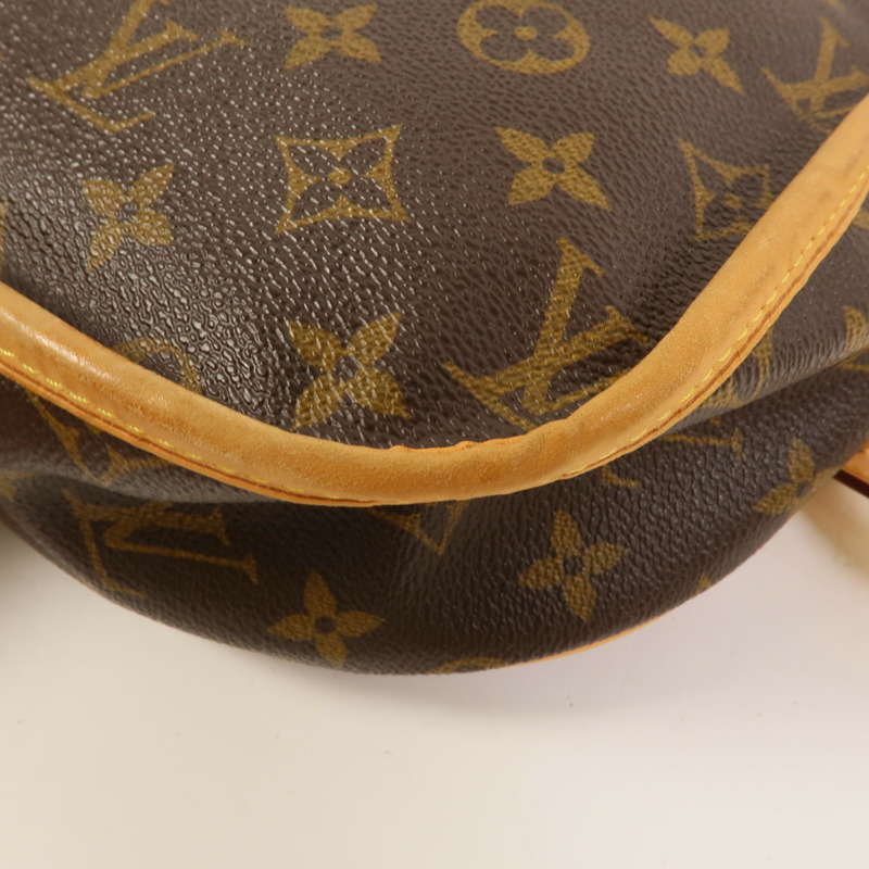 LOUIS VUITTON Monogram Menilmonant PM肩背袋-13