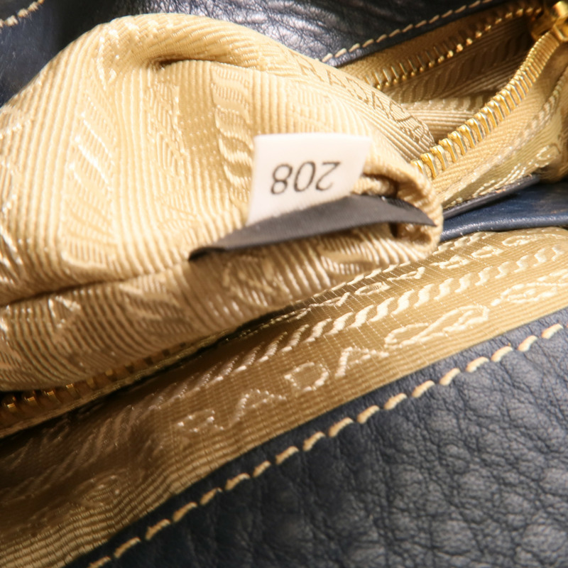 PRADA 牛皮皮革Shoulder Bag肩背袋-11