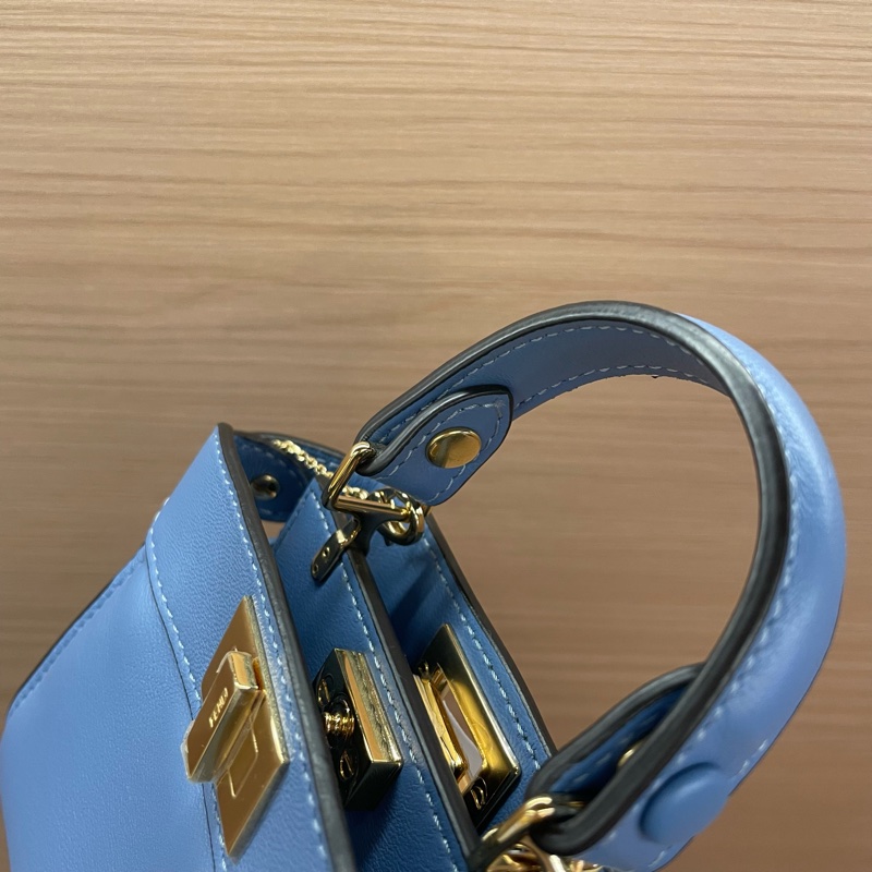 FENDI芬迪 Peekaboo斜挎手提包 藍色迷你款 经典扭锁 可手提 可肩背 手柄可拆卸-8