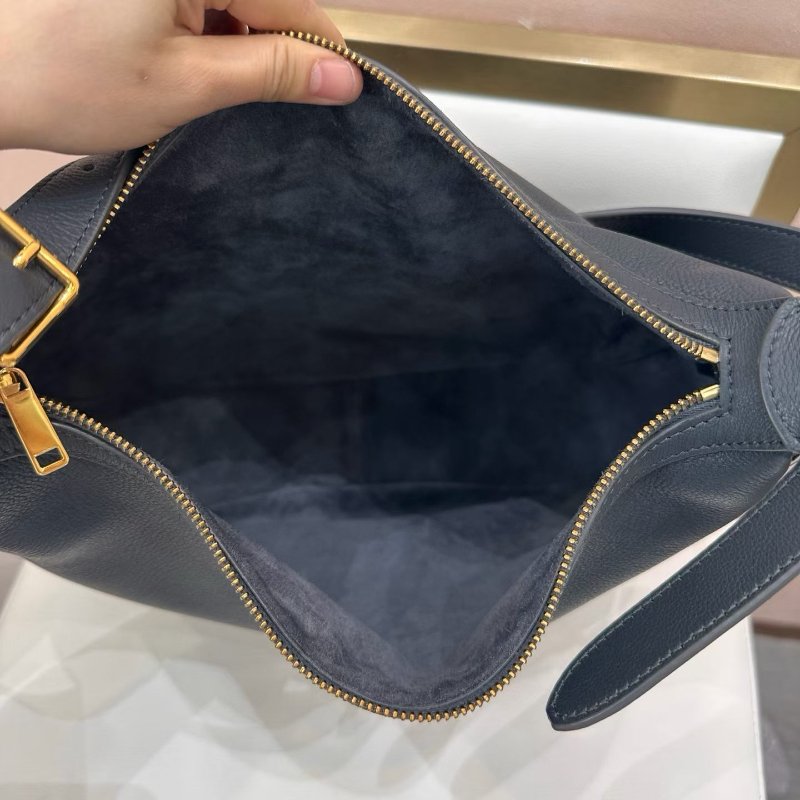 CELINE HeloiseTriomphe 岩石灰全皮肩背腋下包 27*27cm 98新配件塵袋-7