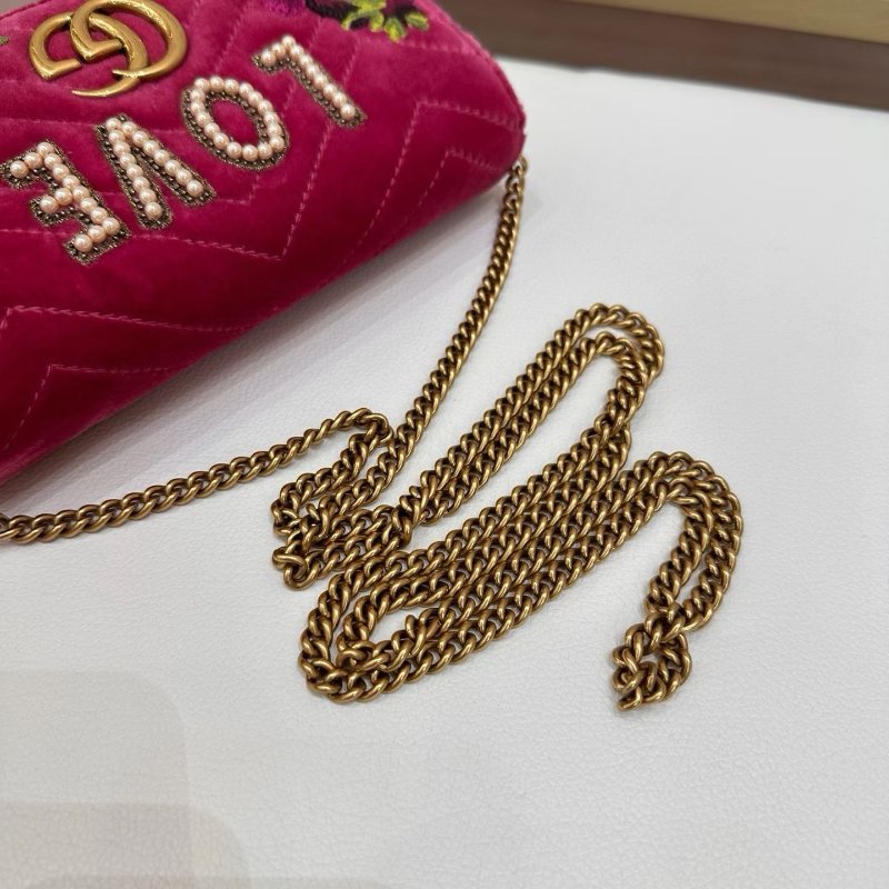 ️Gucci 玫紅色絲絨刺繡馬蒙woc 鏈條肩背包18*10  98新配件塵袋-2