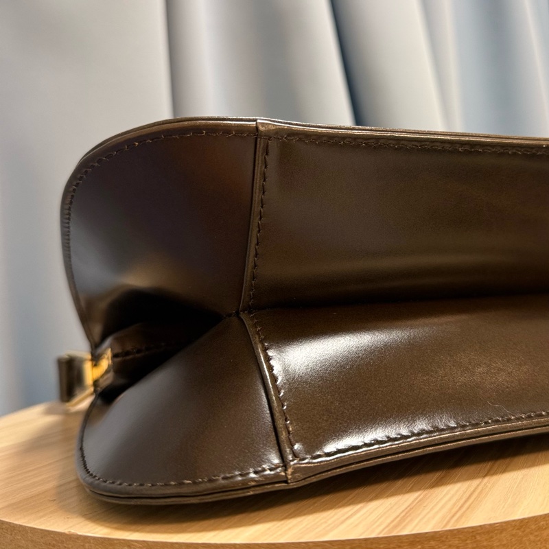 FERRAGAMO NEW FRAME S medium brown 手提-13